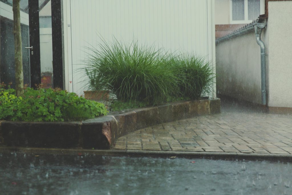 Regen op straat